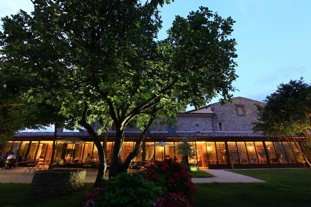 Hotel & Restaurants - Maison Chabran Pont-de-l'Isere ภายนอก รูปภาพ